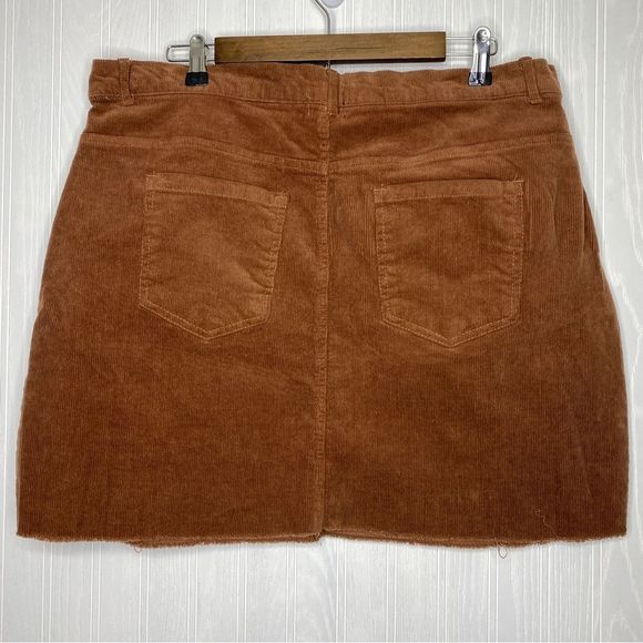 Rue 21 Brown Corduroy Mini Skirt Raw Hem Size 2X - Picture 6 of 8